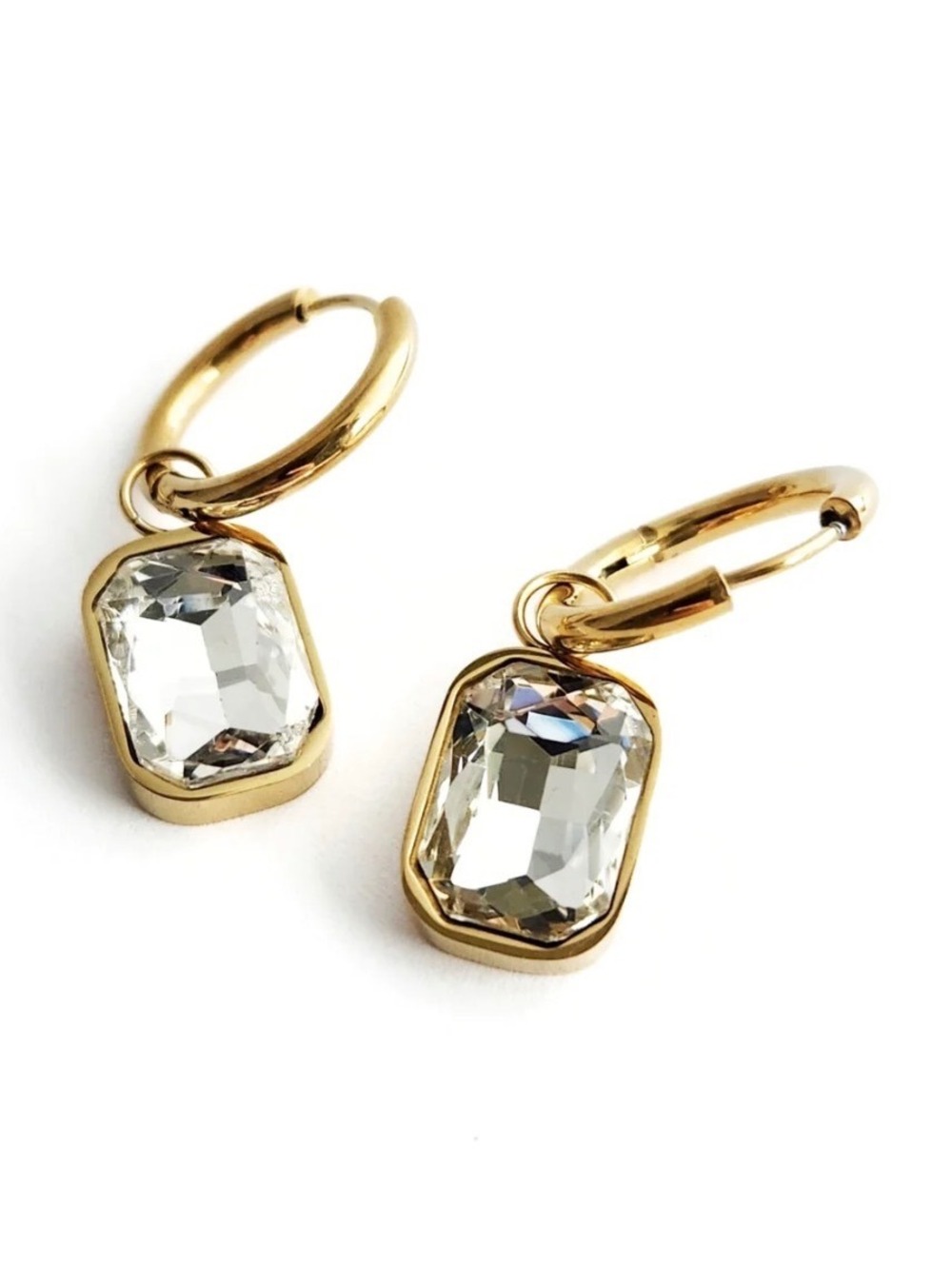 Lovers and friends Lincoln earrings in Gold $60